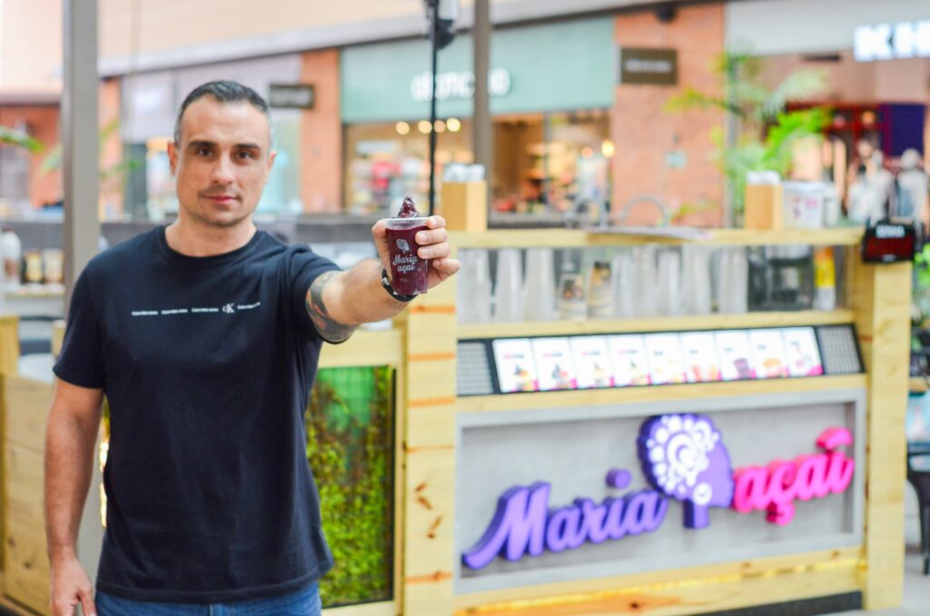 Saiba investir em uma franquia de açaí.